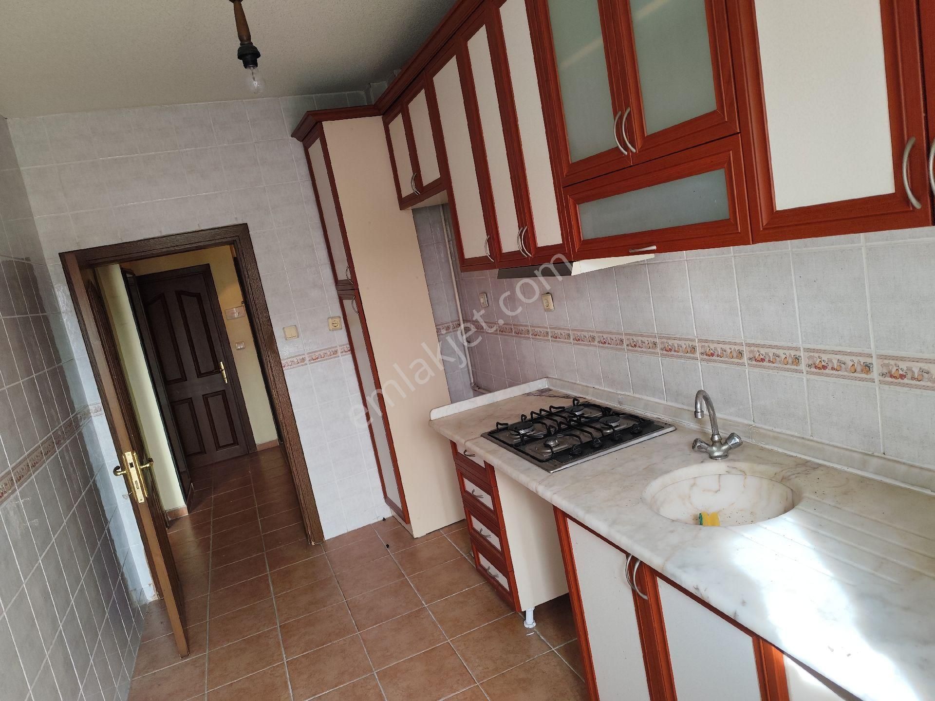 Tepebaşı Mahallesi Bayrak Sokak Metro Yakını Manzaralı 3+1 Daire - Görsel 13