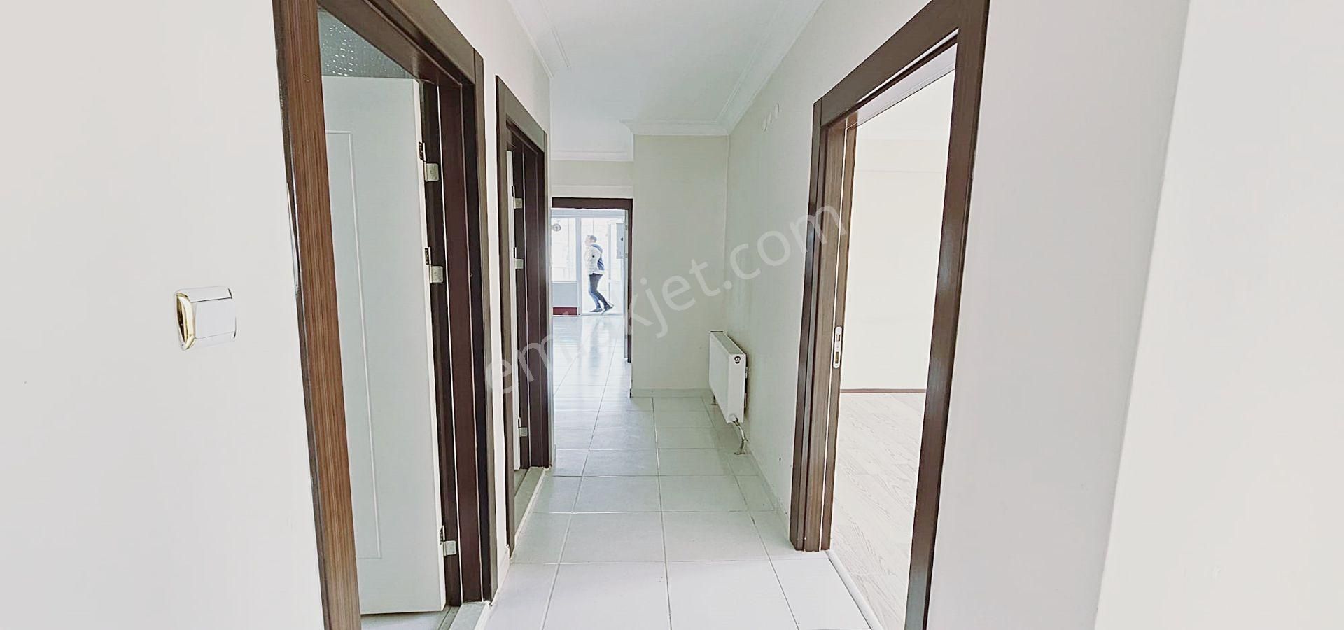 Kanuni De 3+1 Orta Kat Satılık 140m2 Daire - Görsel 2