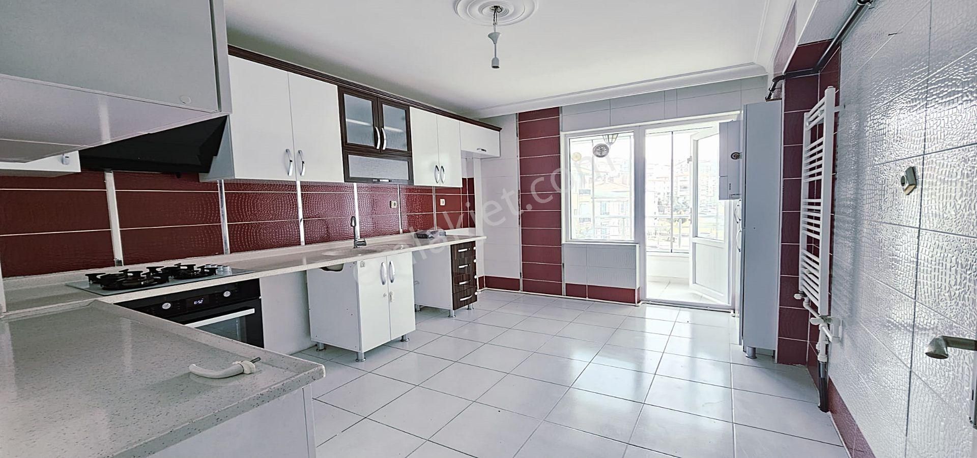 Kanuni De 3+1 Orta Kat Satılık 140m2 Daire - Görsel 34