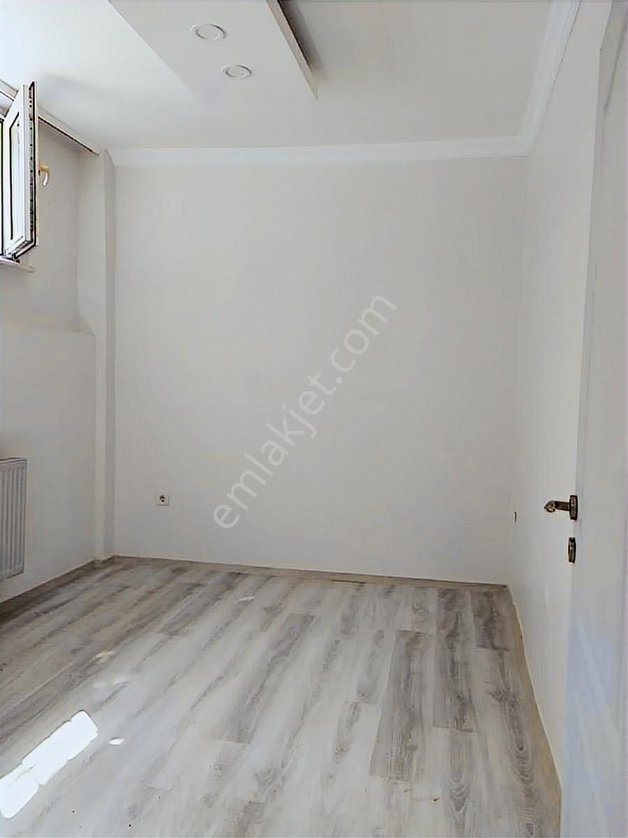 Şehremini De Satılık Yarı Bodrum Full Yapılı 2+1 Daire - Görsel 13