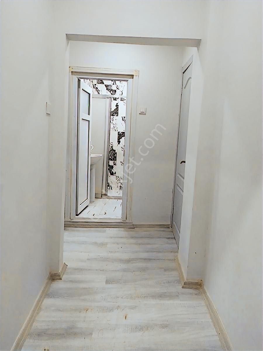 Şehremini De Satılık Yarı Bodrum Full Yapılı 2+1 Daire - Görsel 2