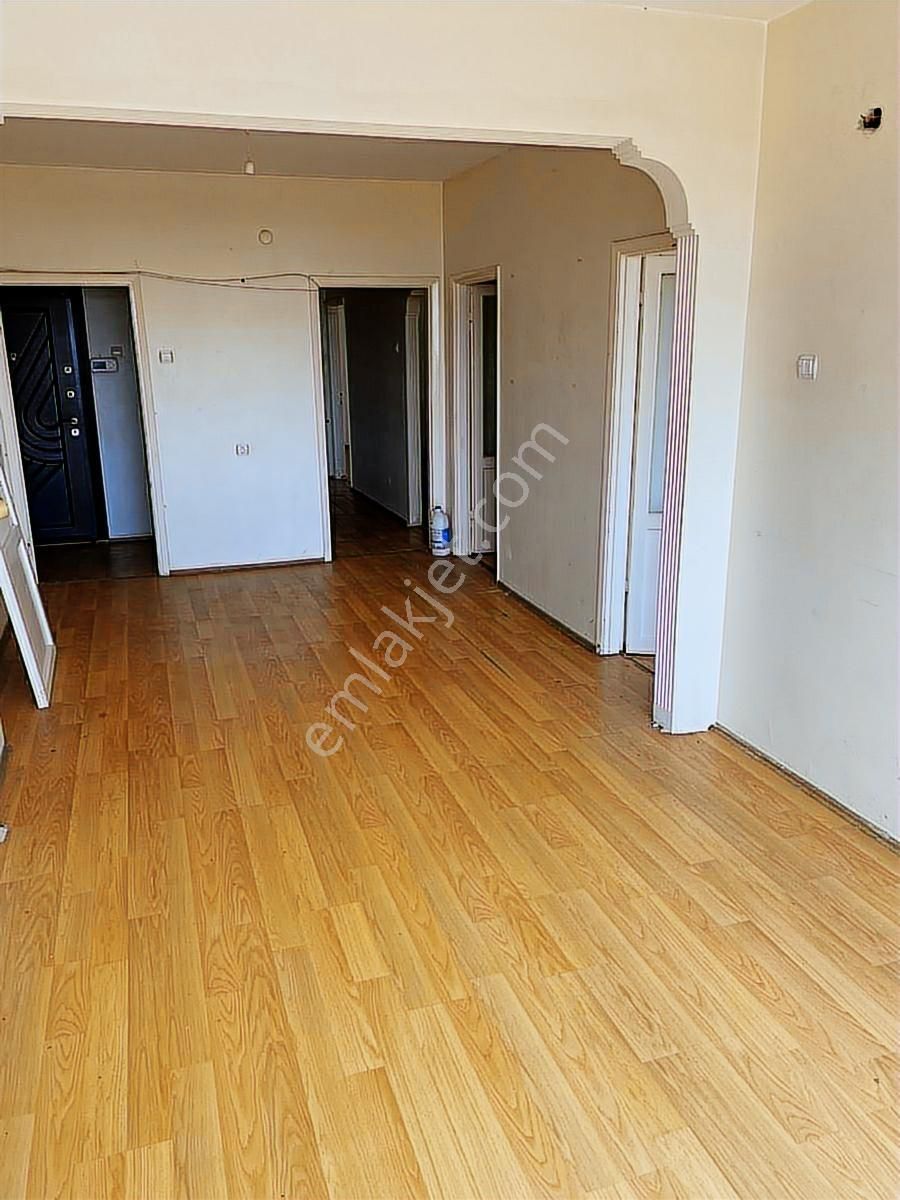 Şehremini De Satılık 3+1 . 115m2 Daire - Görsel 9