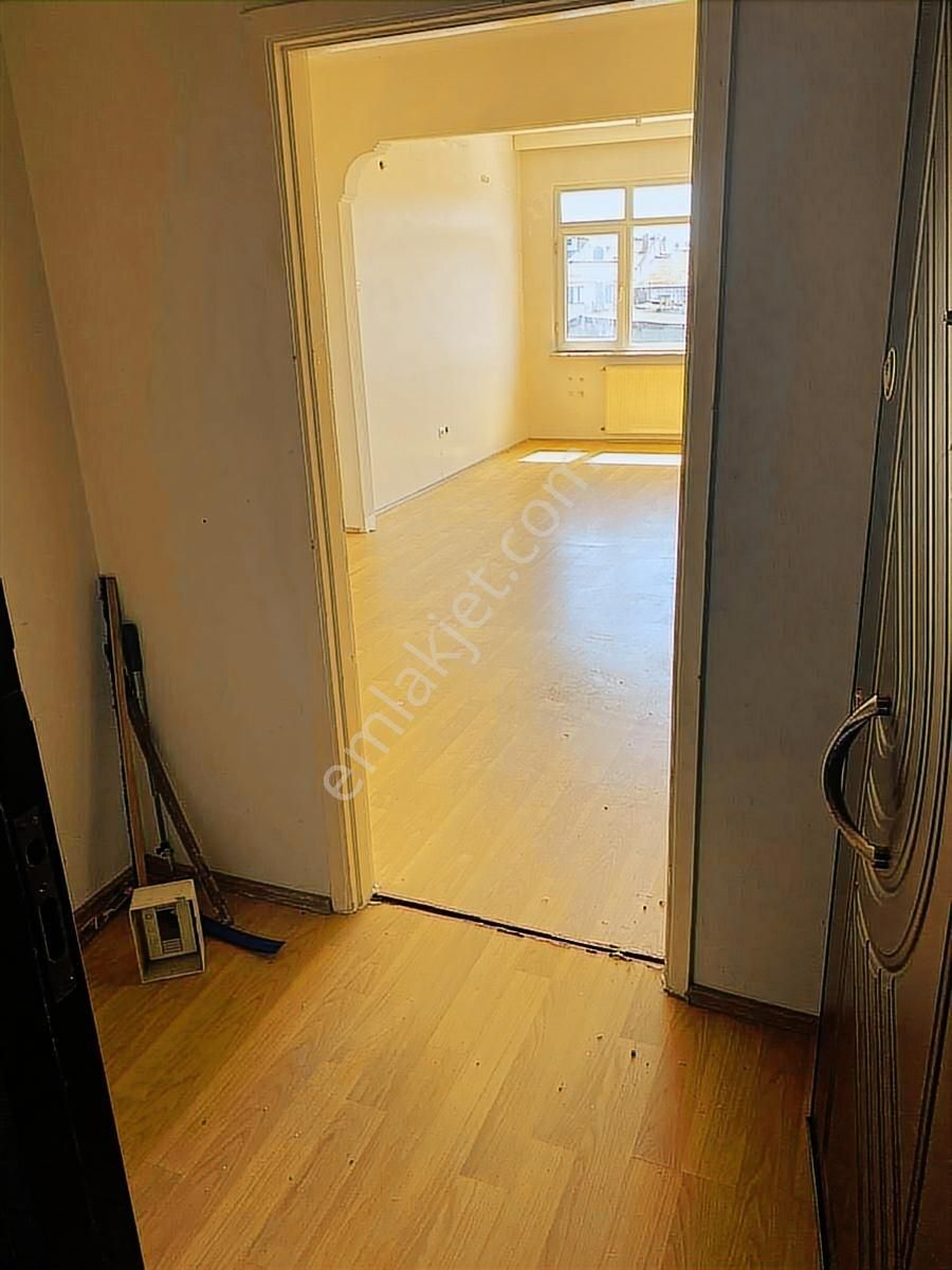 Şehremini De Satılık 3+1 . 115m2 Daire - Görsel 13