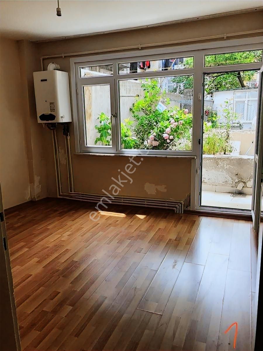 Çapa Civarı Satılık 1+1 Bahçe Katı - Görsel 9