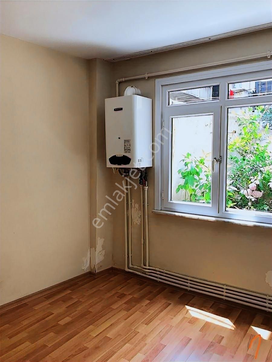 Çapa Civarı Satılık 1+1 Bahçe Katı - Görsel 8