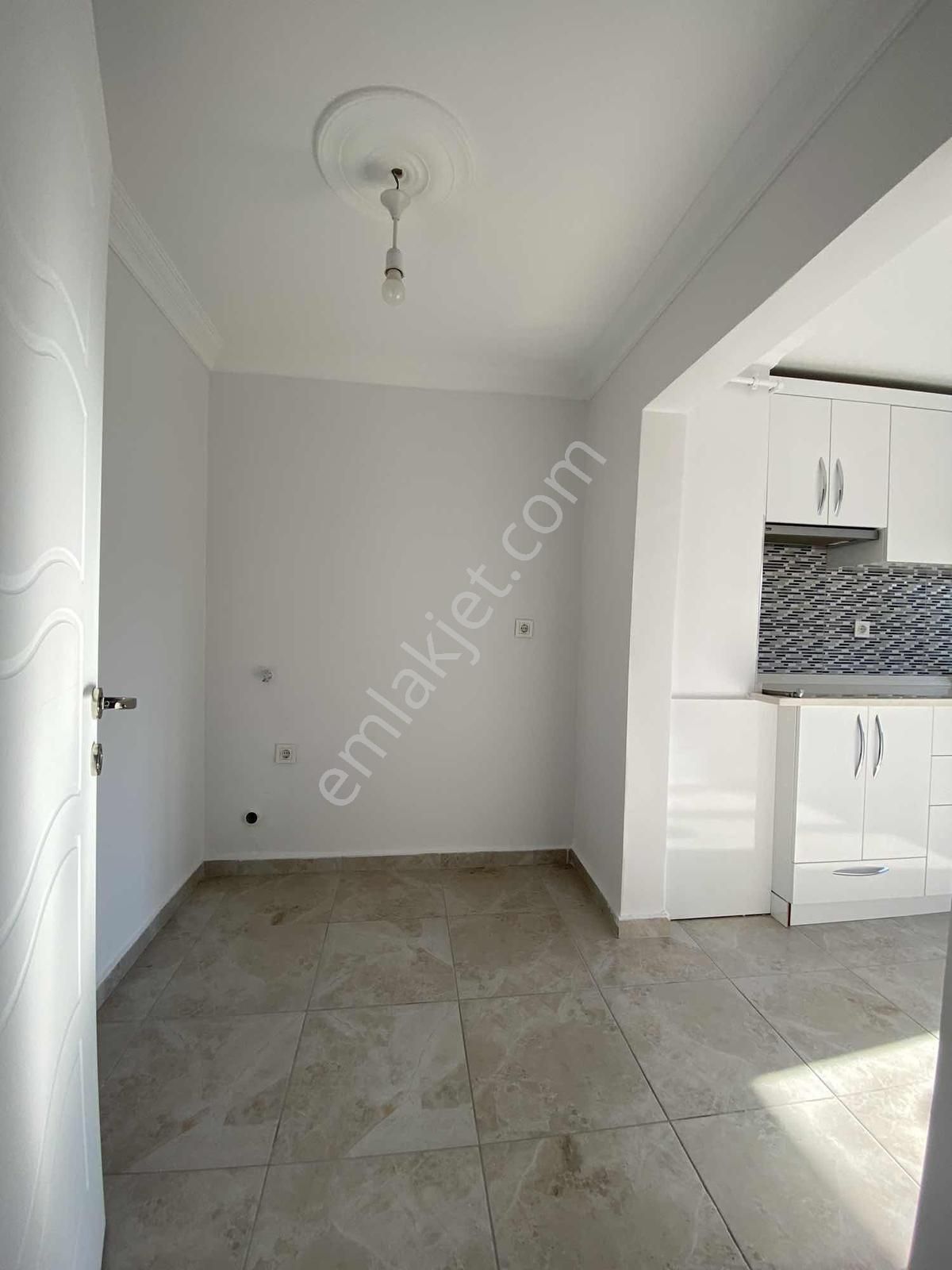 Cb Level'dan Merkezi Konumda 2+1 Ayrı Mutfak Kiralık Daire - Görsel 3