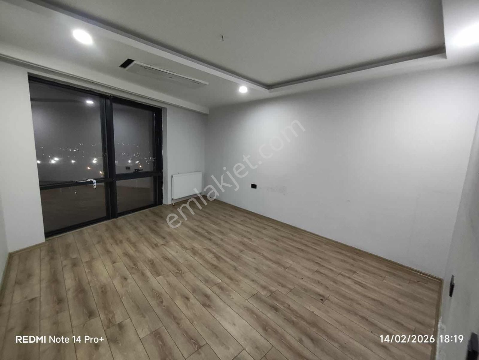 New Life'den 2+1 Merkezi Konumda Geniş Kiralık Büro Ofis - Görsel 10