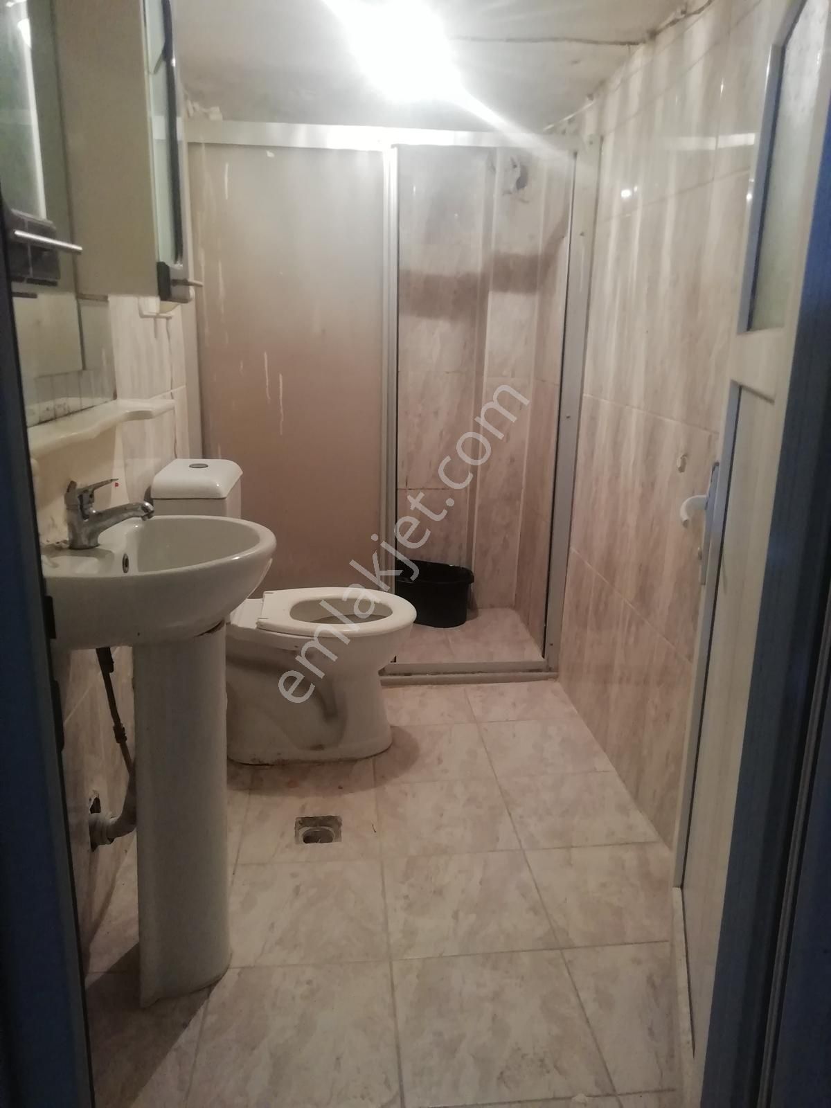 Torunlar Emlaktan Kiralık 2+1 Boş 8 Yıllık Daire Kirazlı Mh. - Görsel 3