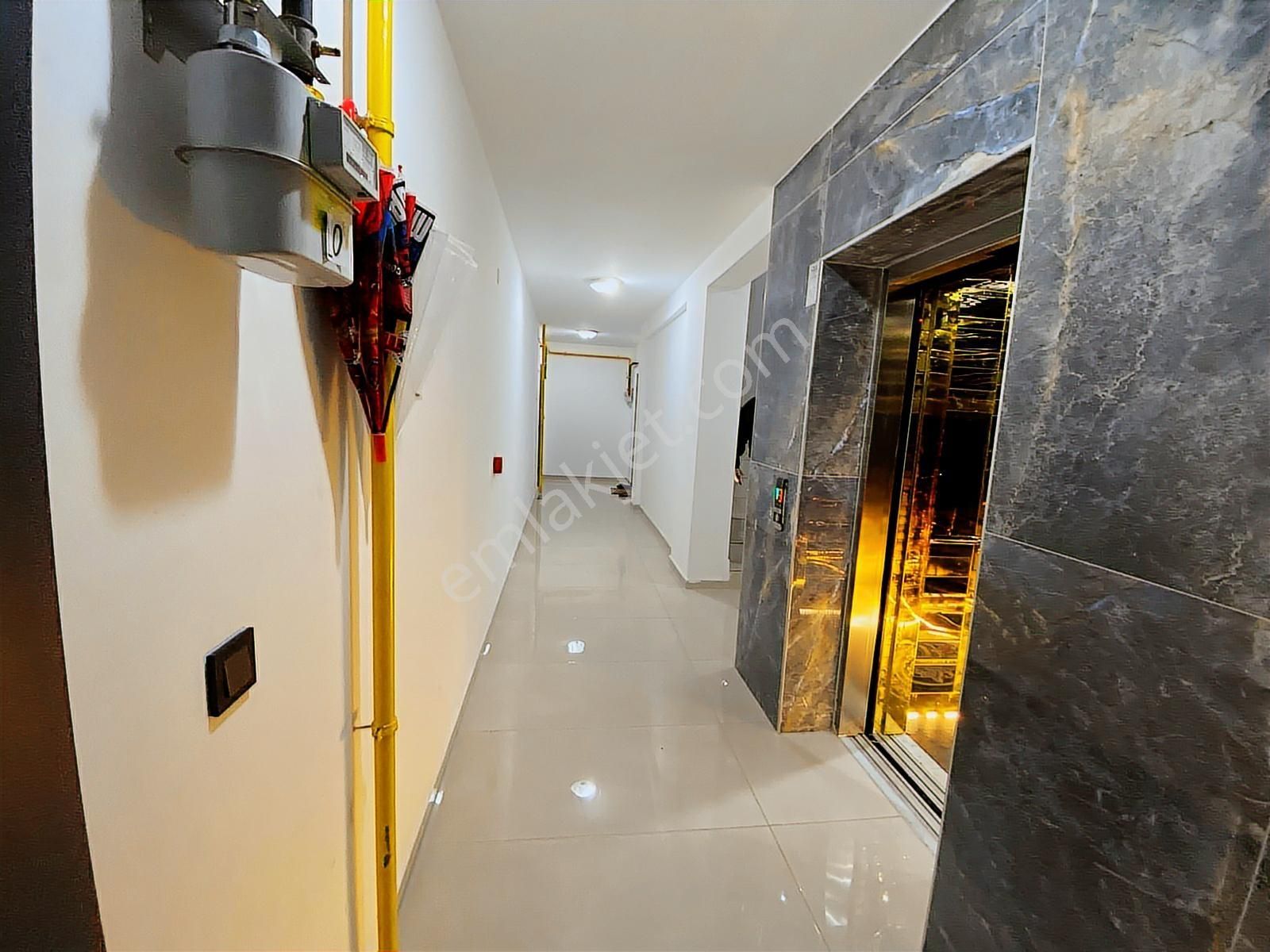 Balaç'ta 3+1 Bulvar Cephe Muhteşem Daire - Görsel 2