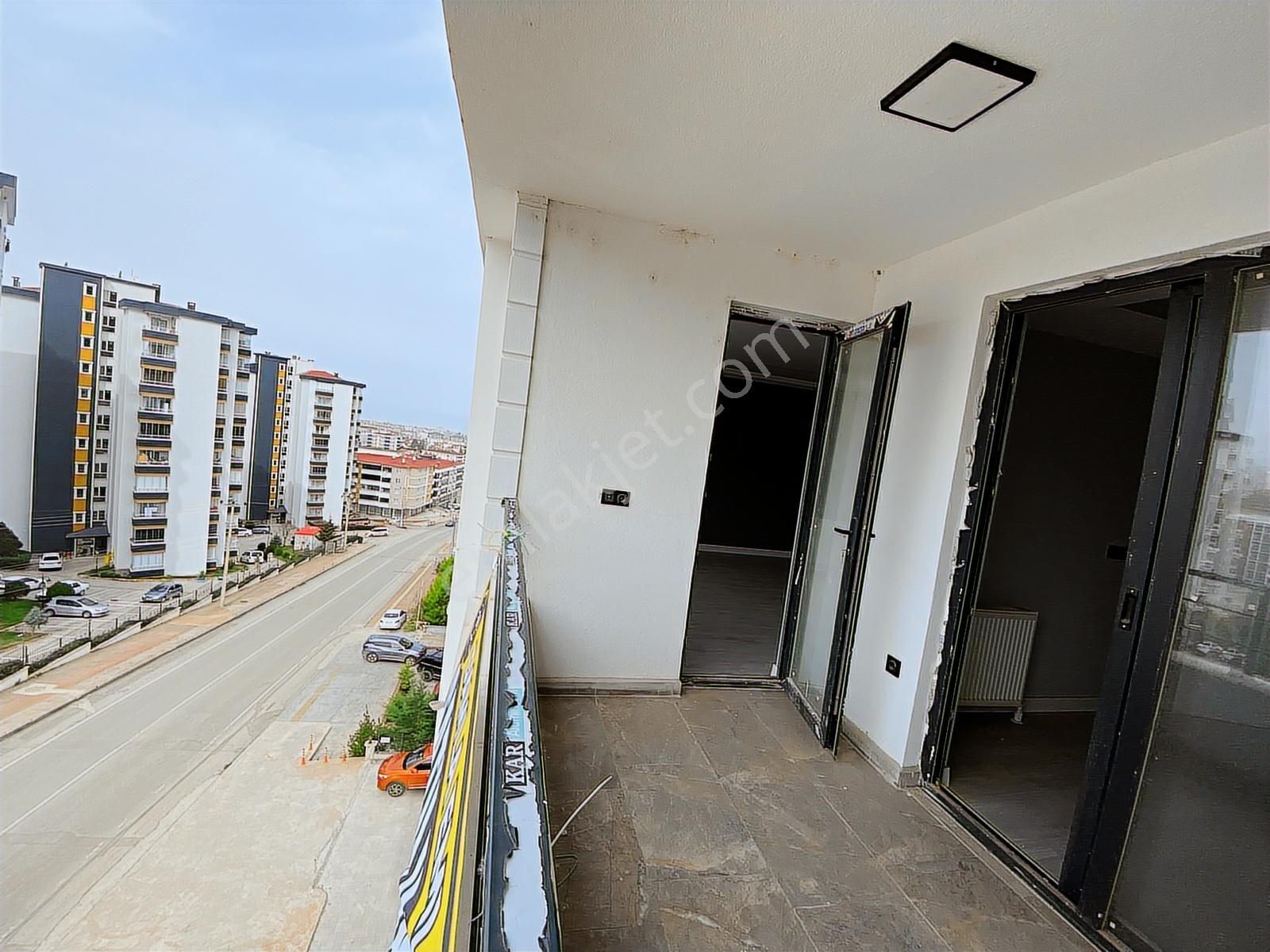 Balaç'ta 3+1 Bulvar Cephe Muhteşem Daire - Görsel 15