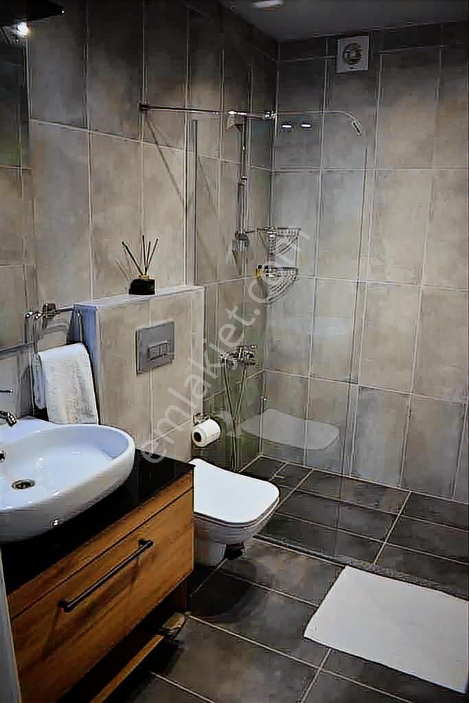 Merkezde Lüx Eşyalı Kiralık 1+1 - Görsel 13