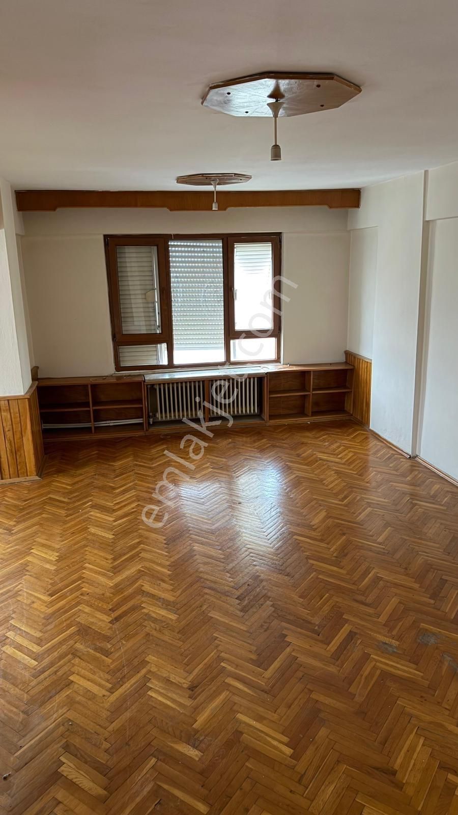 Manastır Emlak'tan Cadde Üzerinde 2+1 Kiralık Daire 15.000 Tl - Görsel 26