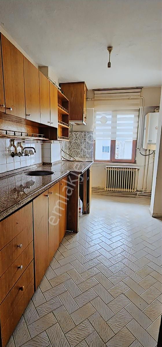 Manastır Emlak'tan Cadde Üzerinde 2+1 Kiralık Daire 15.000 Tl - Görsel 18