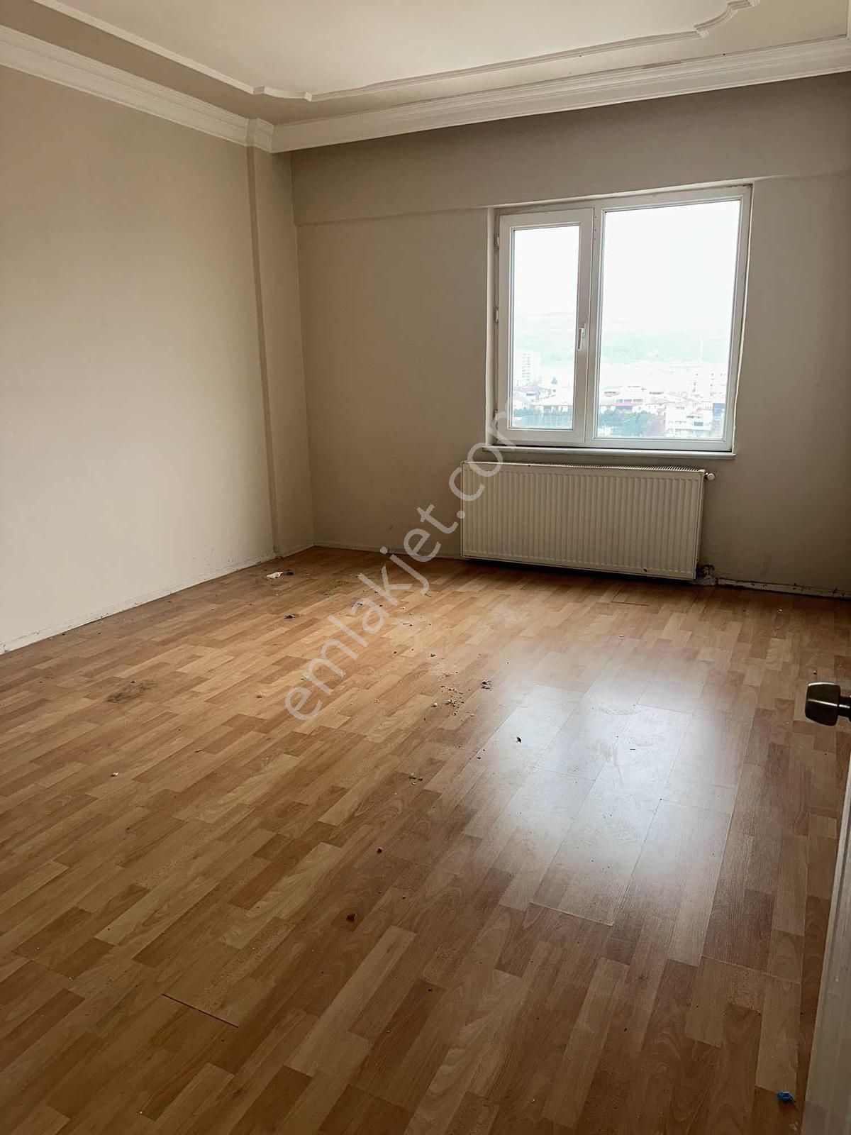 Manastır Emlak'tan Merkezi Konumda Şehir Manzaralı Kiralık Daire - Görsel 2