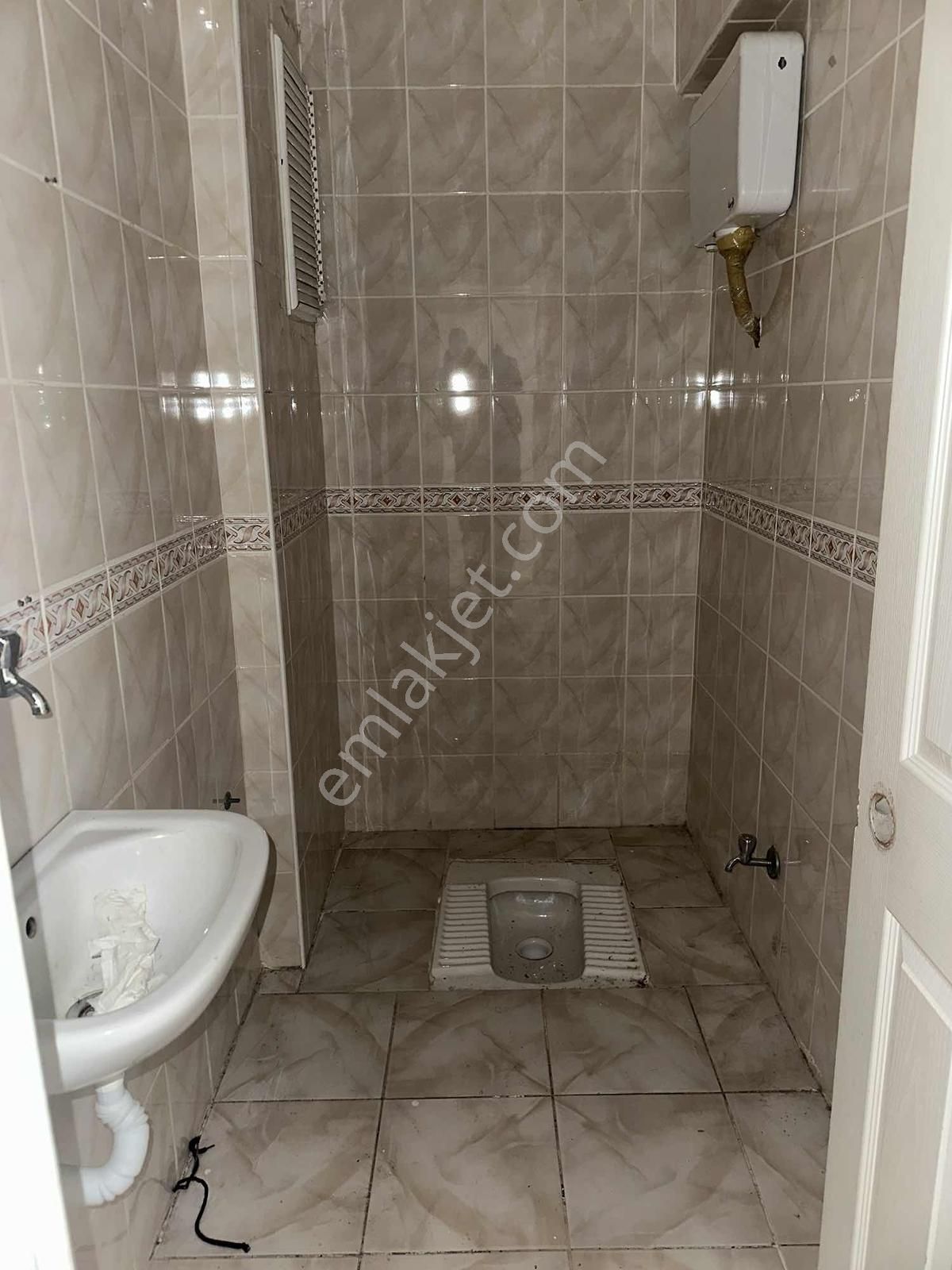 Manastır Emlak'tan Merkezi Konumda Şehir Manzaralı Kiralık Daire - Görsel 15