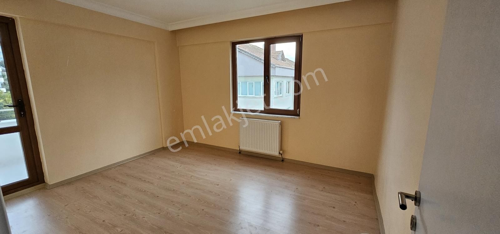 Manastır Emlak'tan Kiralık 3+1 Daire 30.000 Tl - Görsel 4