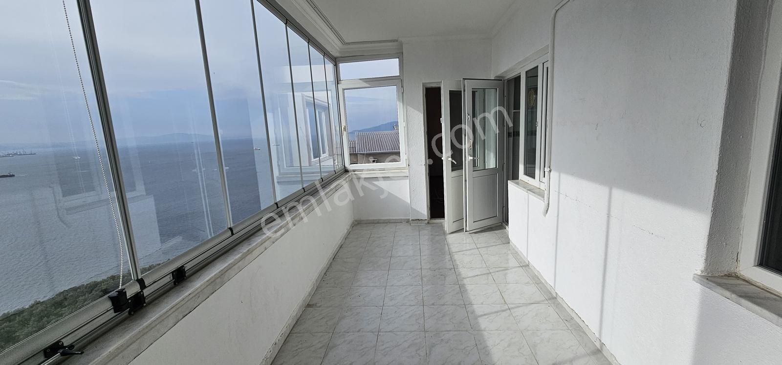 Manastır Emlak'tan Ful Deniz Manzaralı 3+1 Daire 3.000.000 Tl - Görsel 3