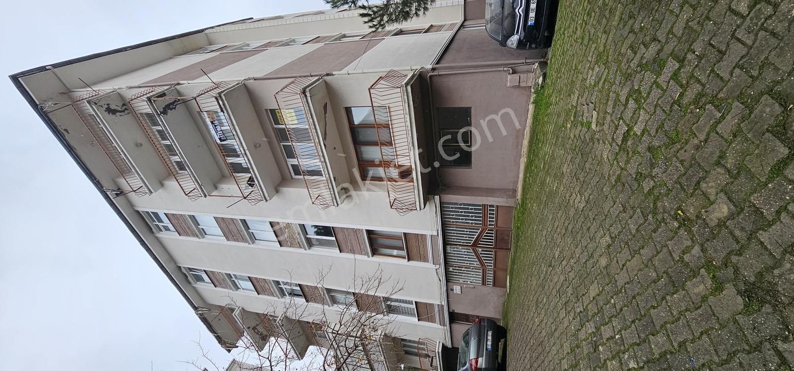 Manastır Emlak'tan Deniz Manzaralı Kiralık 3+1 Daire 15.000 Tl - Görsel 9