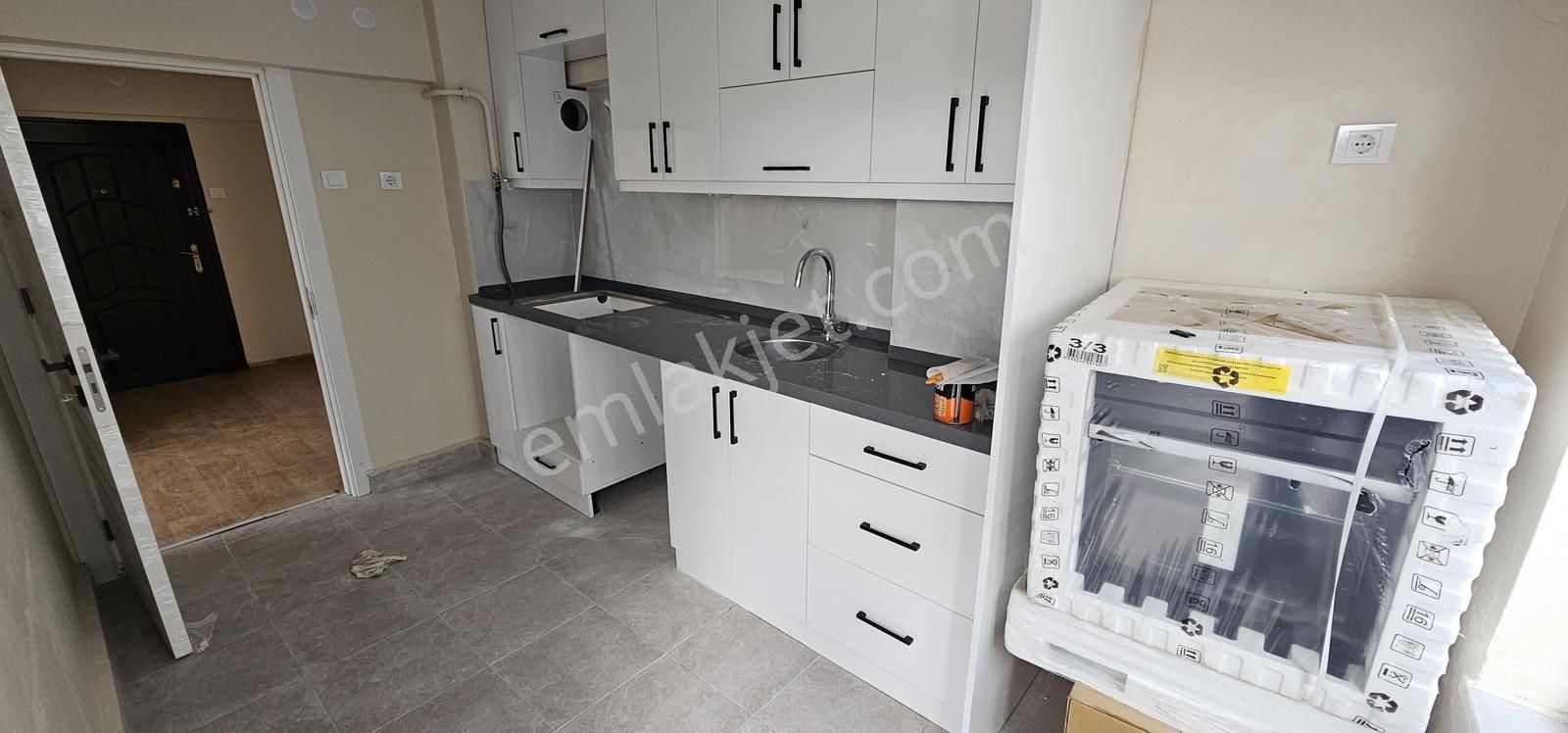 Manastır Emlak'tan Deniz Manzaralı Kiralık Daire 25.000 Tl - Görsel 8