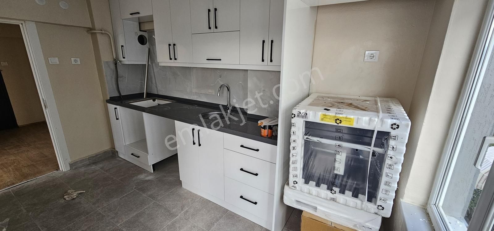 Manastır Emlak'tan Deniz Manzaralı Kiralık Daire 25.000 Tl - Görsel 9