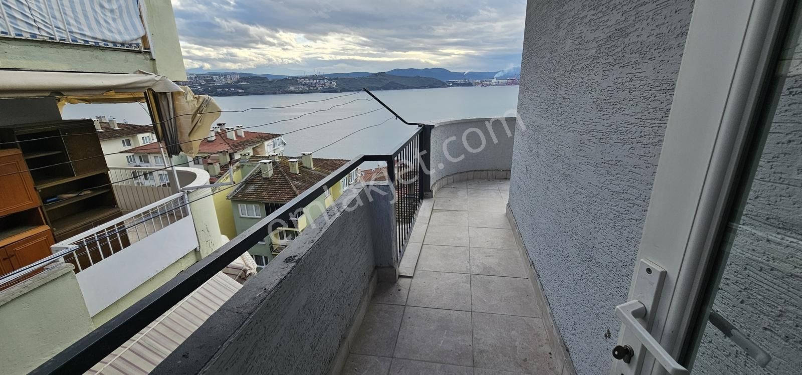 Manastır Emlak'tan Deniz Manzaralı Kiralık Daire 25.000 Tl - Görsel 2