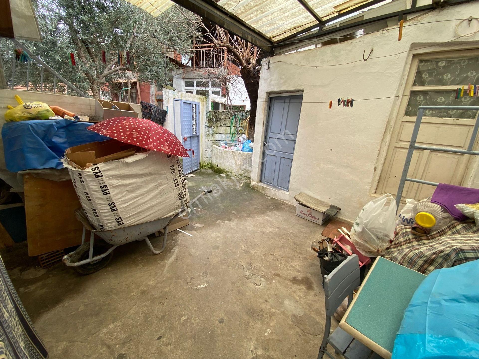 Acill Buca Ufuk Mah.de Yıkıkkemer Meydanda 96m2 Arsa İçerisinde Satılık Müstakil Ev - Görsel 23