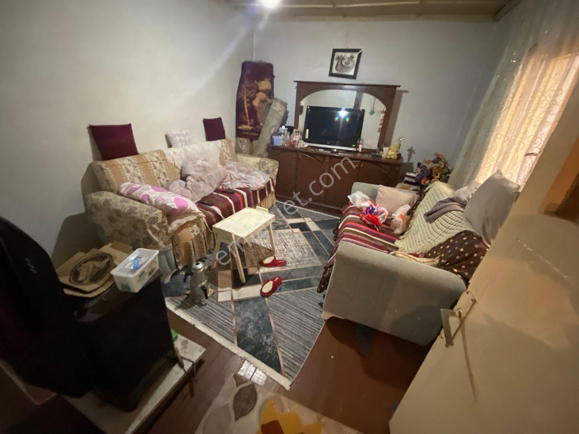 Acill Buca Ufuk Mah.de Yıkıkkemer Meydanda 96m2 Arsa İçerisinde Satılık Müstakil Ev - Görsel 6