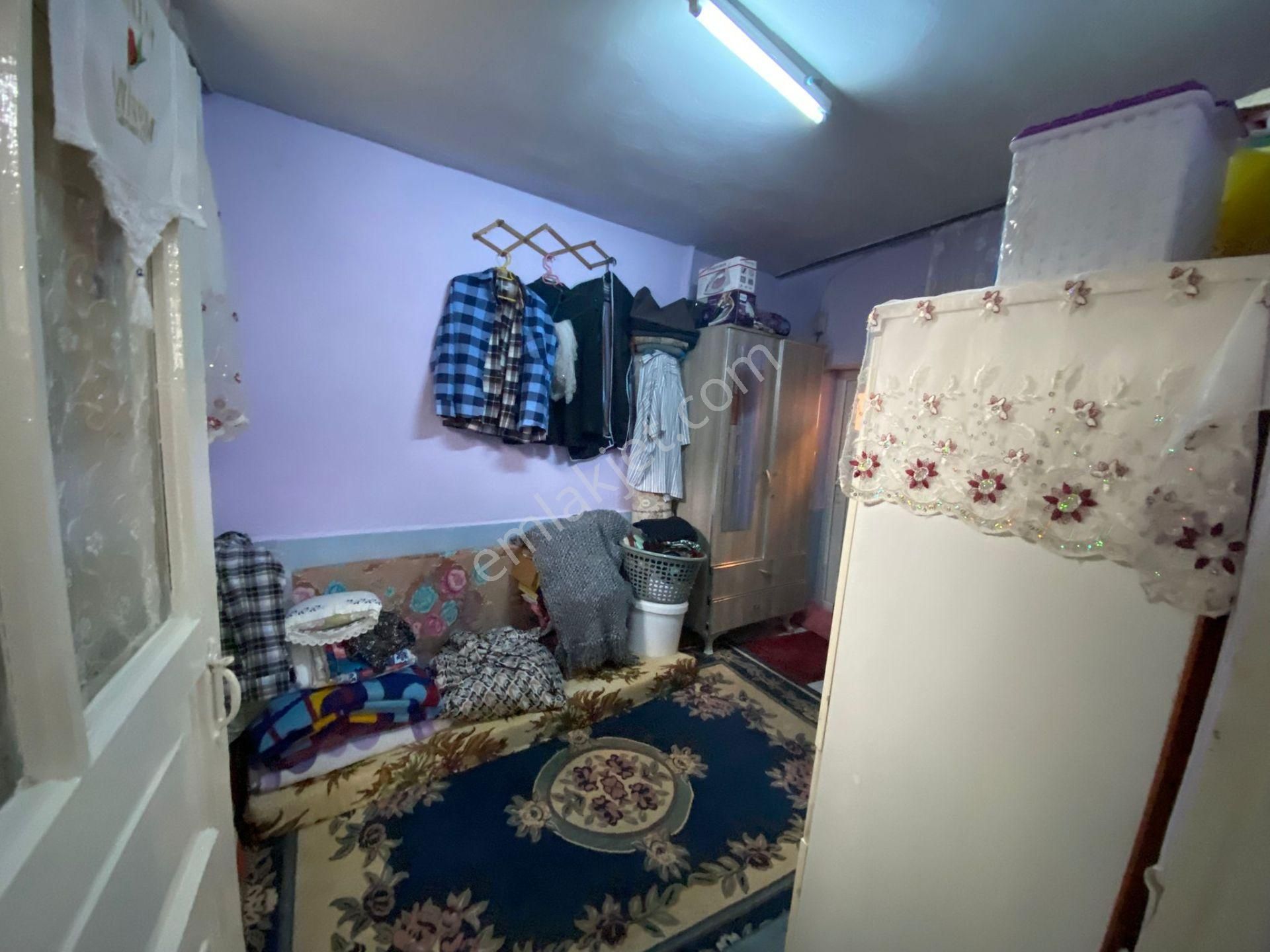 Acill Buca Ufuk Mah.de Yıkıkkemer Meydanda 96m2 Arsa İçerisinde Satılık Müstakil Ev - Görsel 15