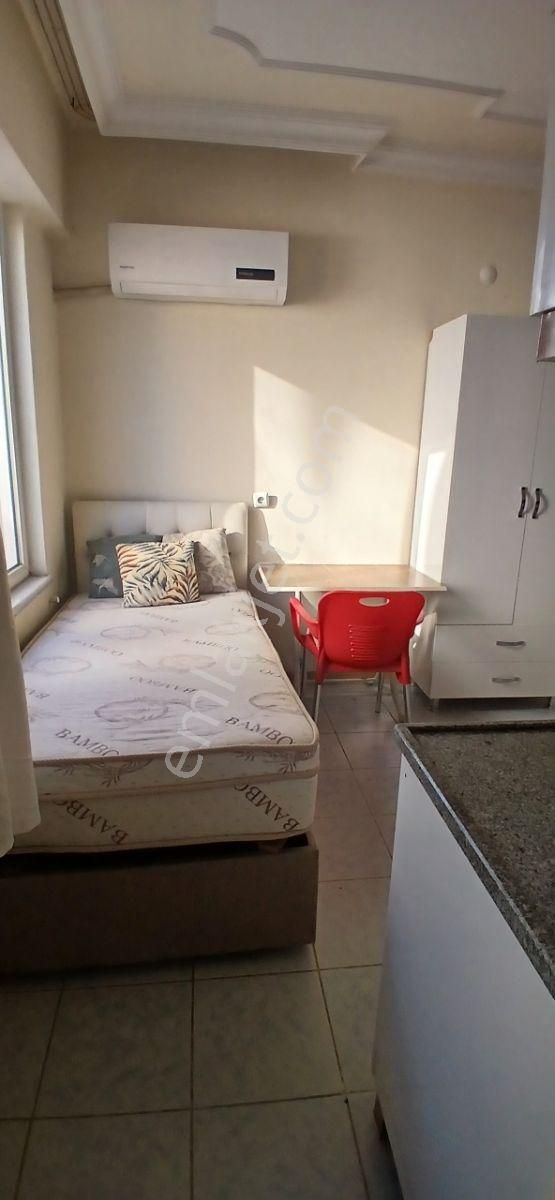 Kafeler Caddesinde Eşyalı Kiralık 1+0 - Görsel 7