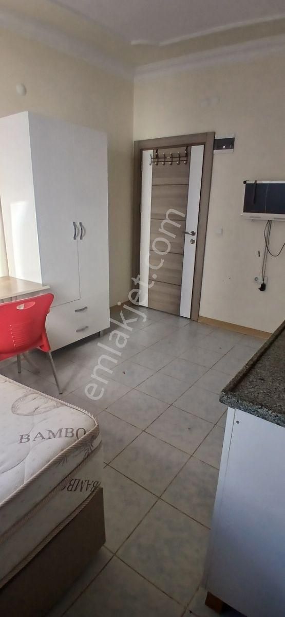Kafeler Caddesinde Eşyalı Kiralık 1+0 - Görsel 5