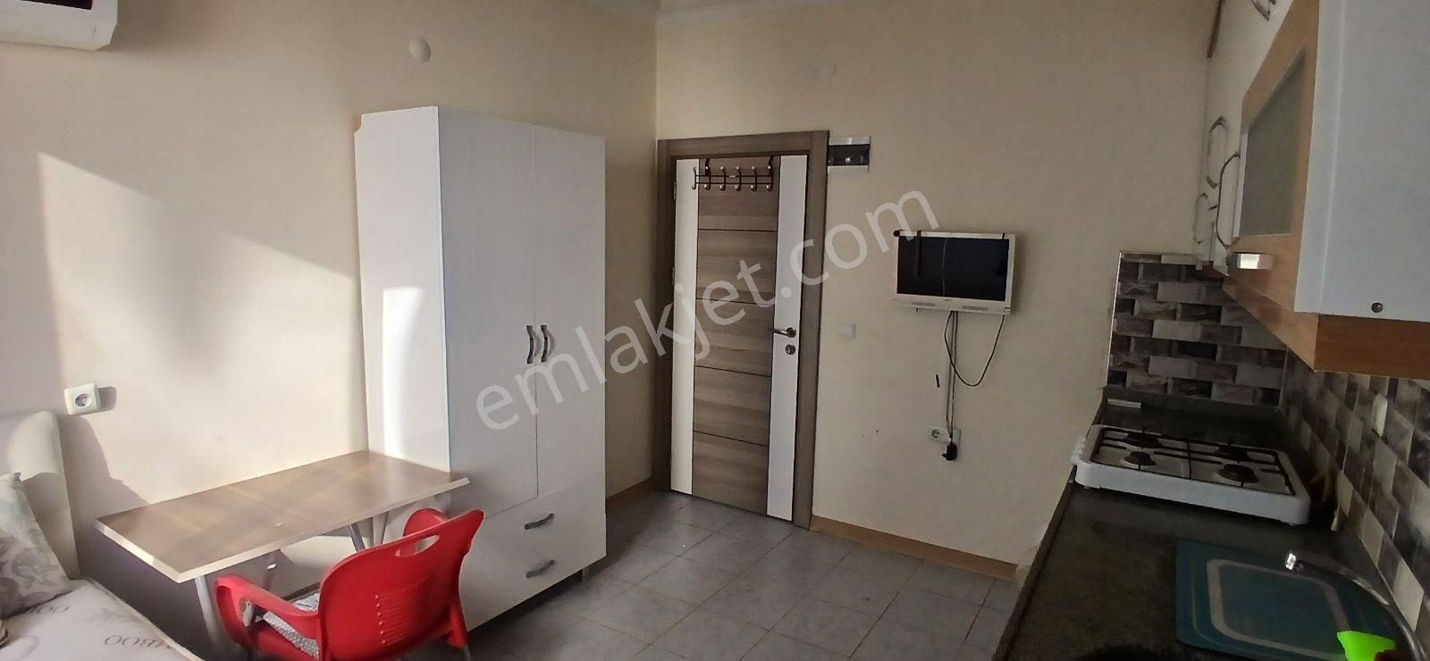 Kafeler Caddesinde Eşyalı Kiralık 1+0 - Görsel 4
