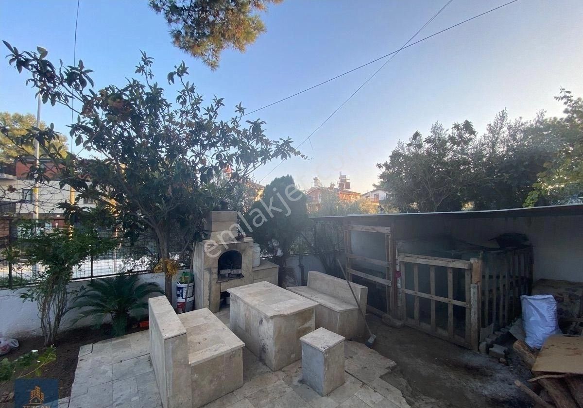 Aydın Kuşadası Efes Evlerinde Satılık Köşe Konumlu Fırsat Villa - Görsel 19
