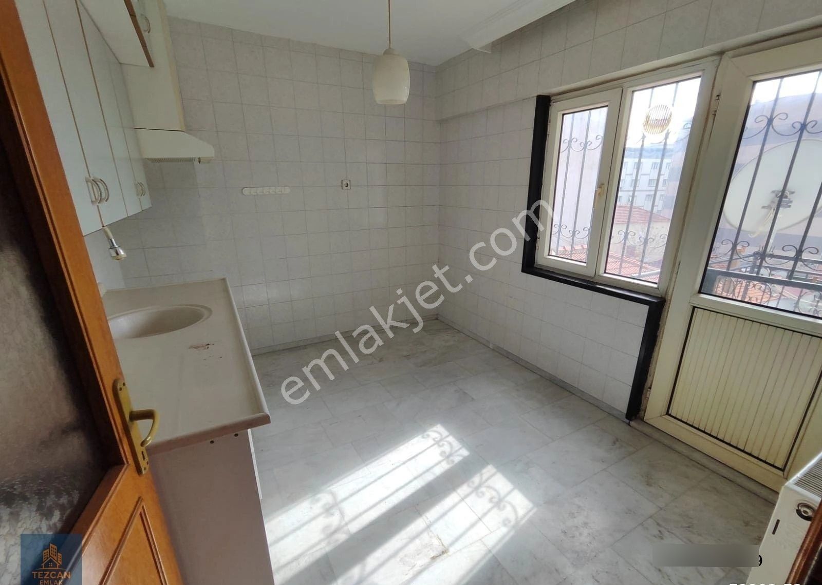 🏡 Söke Çeltikçi Mahallesi Kurtuluş Caddesinde 2+1 Doğalgazlı Kiralık Daire Aydın Söke Çeltikçi Maha - Görsel 11