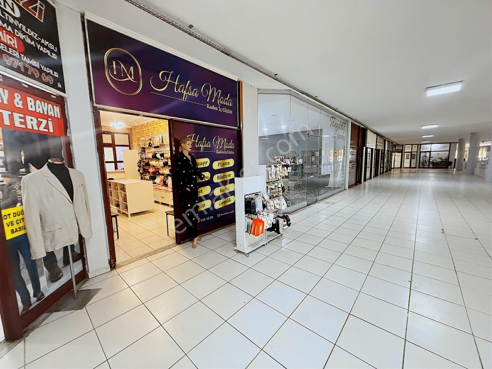 Derince Venüs İş Merkezinde Devren Kiralık İç Giyim Dükkanı