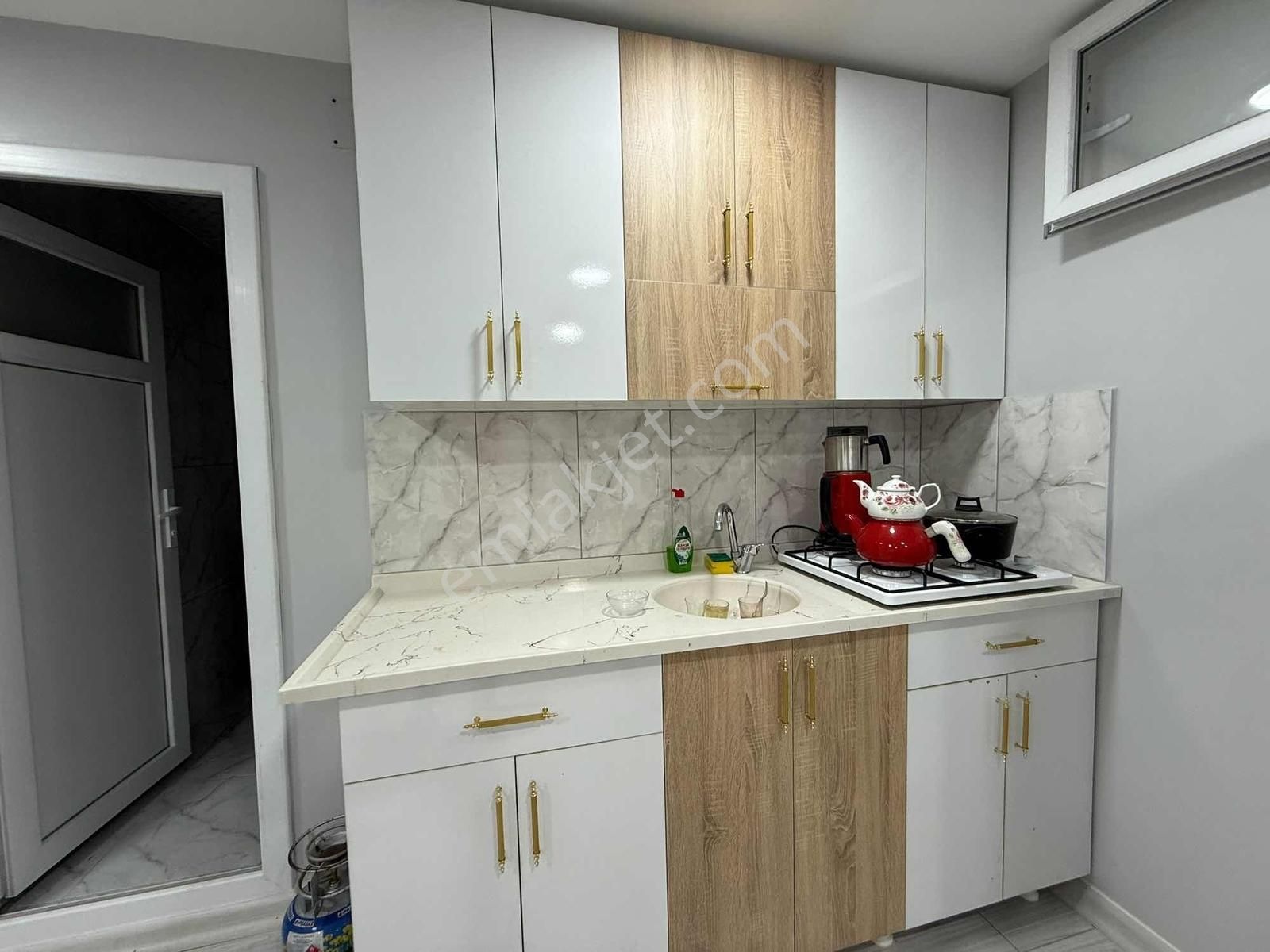 100.yıl Altıneller Cvr 4 Katlı Apt/1+1/full Eşyalı Kaçmaz Daire