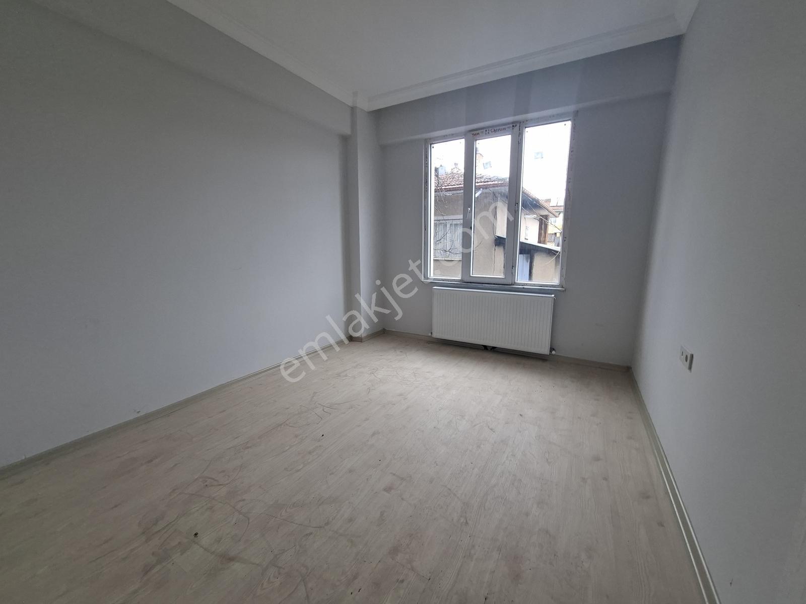 Remax Dem'den Halitpaşa Mahalesi Satılık 3+1 Fırsat Daire - Görsel 13