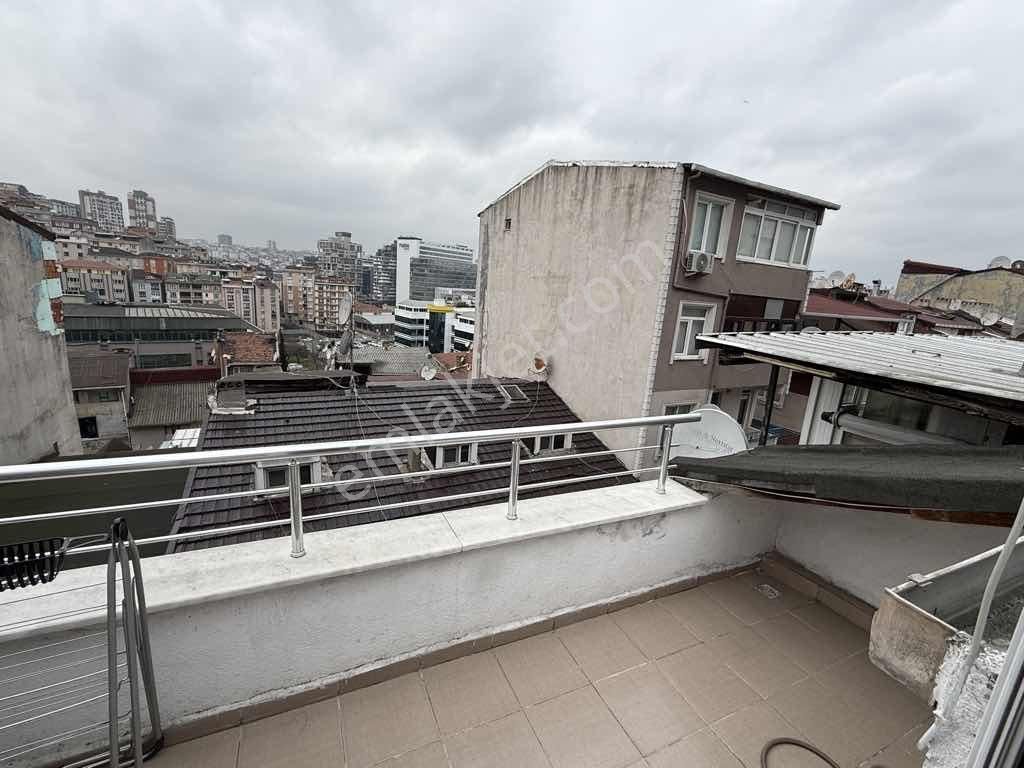 Kağıthane Yahya Kemal Mahallesinde 1+1 Kiralık Daire - Görsel 5