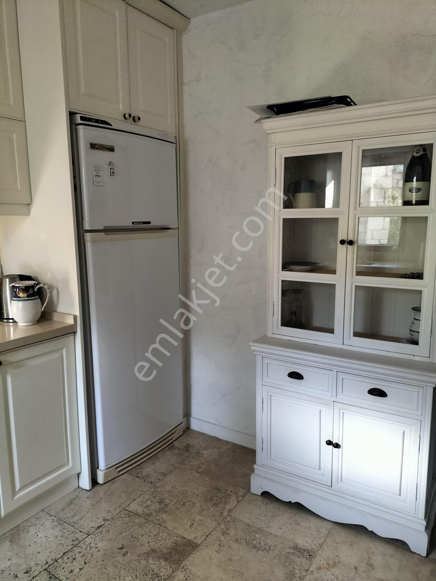 Alaçatı Merkezde Havuzlu Site İçerisinde Satılık Taş Ev - Görsel 10