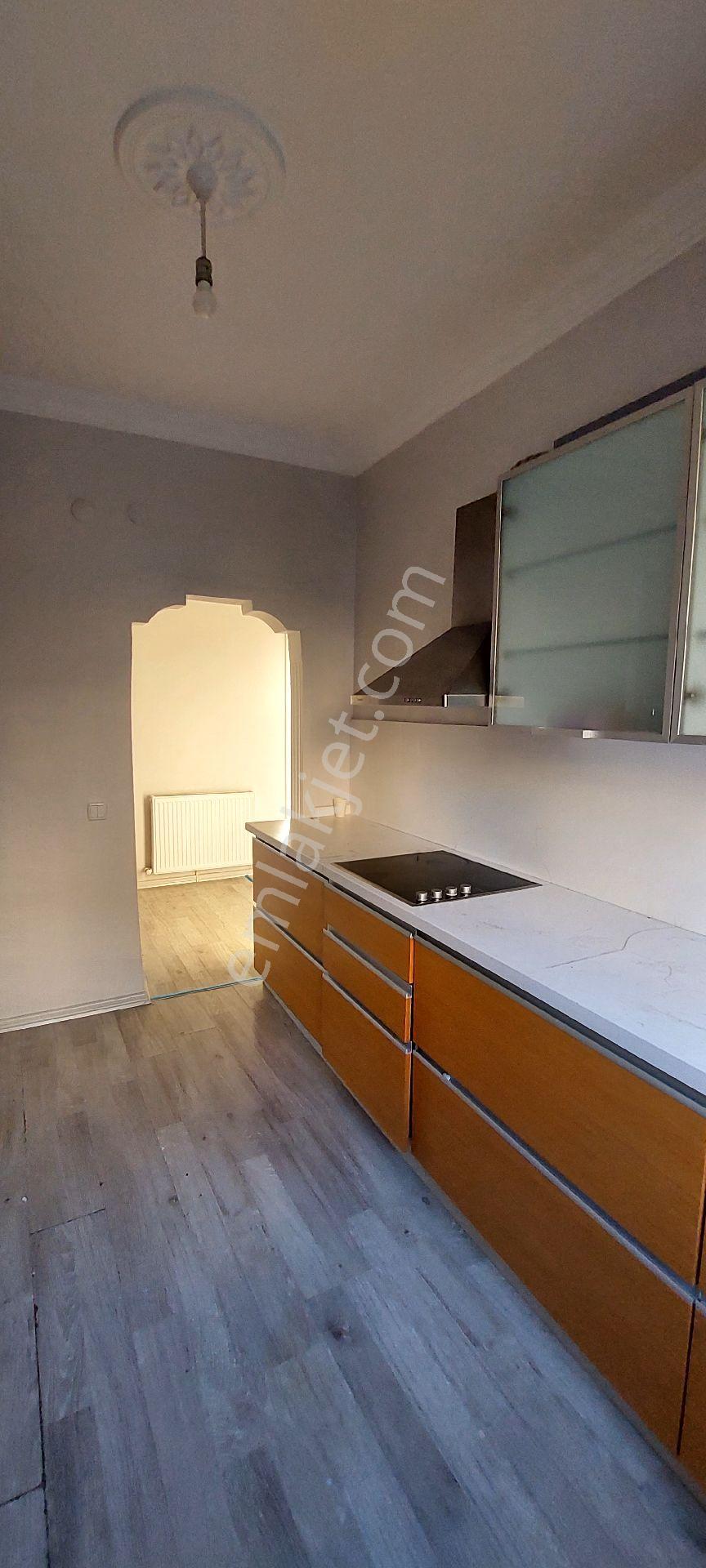 Sahibinden Kiralık Gtü Ve Marmaraya Yakın, Balkonu Ve Ankastre Mutfaklı Bahçeli Daire ( Eşyasız ) - Görsel 4