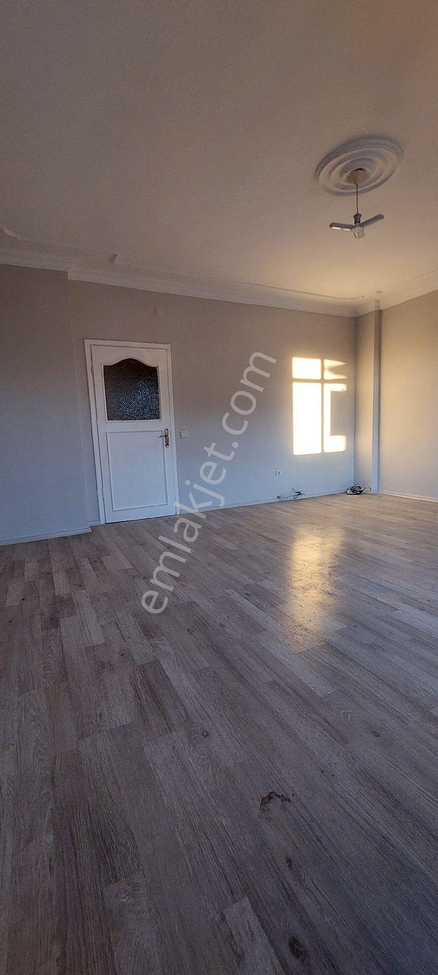Sahibinden Kiralık Gtü Ve Marmaraya Yakın, Balkonu Ve Ankastre Mutfaklı Bahçeli Daire ( Eşyasız ) - Görsel 27