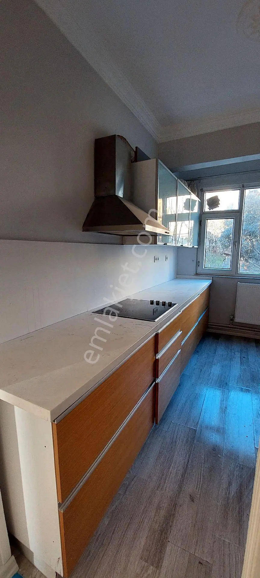 Sahibinden Kiralık Gtü Ve Marmaraya Yakın, Balkonu Ve Ankastre Mutfaklı Bahçeli Daire ( Eşyasız ) - Görsel 3