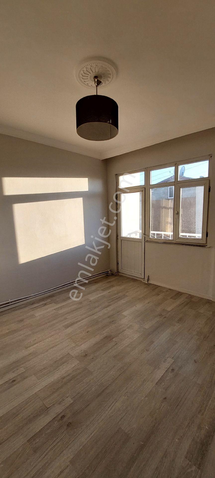 Sahibinden Kiralık Gtü Ve Marmaraya Yakın, Balkonu Ve Ankastre Mutfaklı Bahçeli Daire ( Eşyasız ) - Görsel 16
