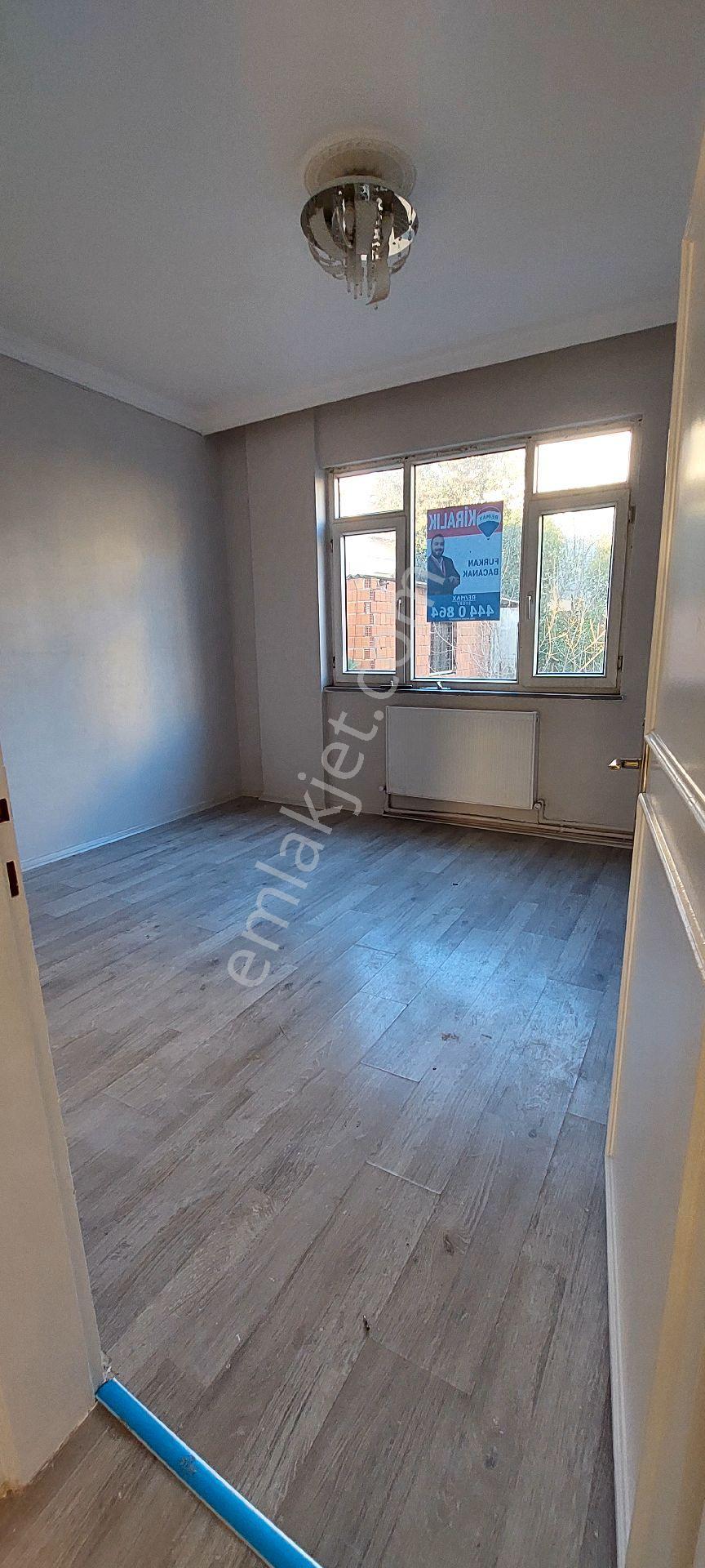 Sahibinden Kiralık Gtü Ve Marmaraya Yakın, Balkonu Ve Ankastre Mutfaklı Bahçeli Daire ( Eşyasız ) - Görsel 7
