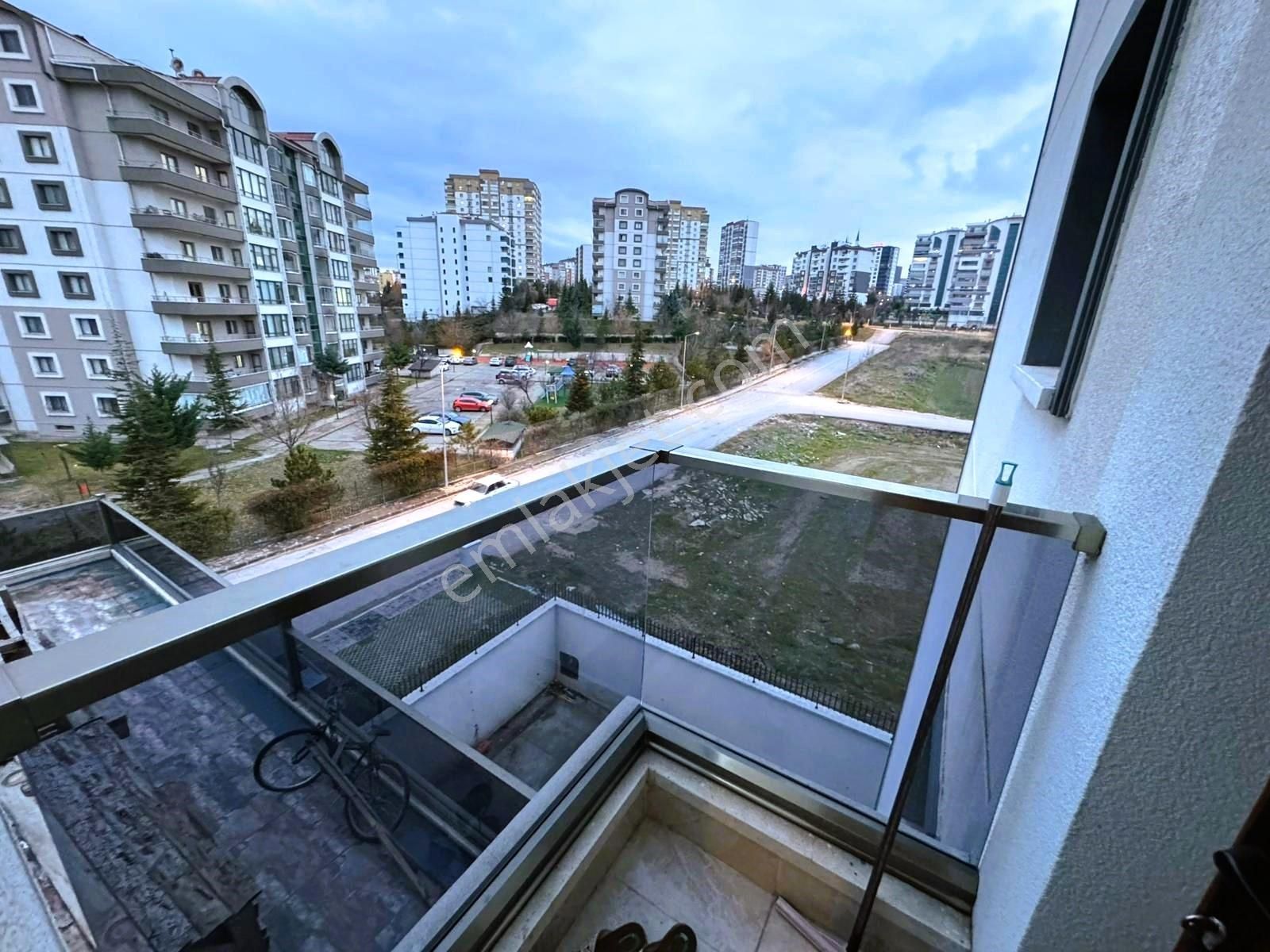 Bağlıca'da Katta Tek Daire Süper Konumda Geniş 5+1 Satılık Daire - Görsel 18