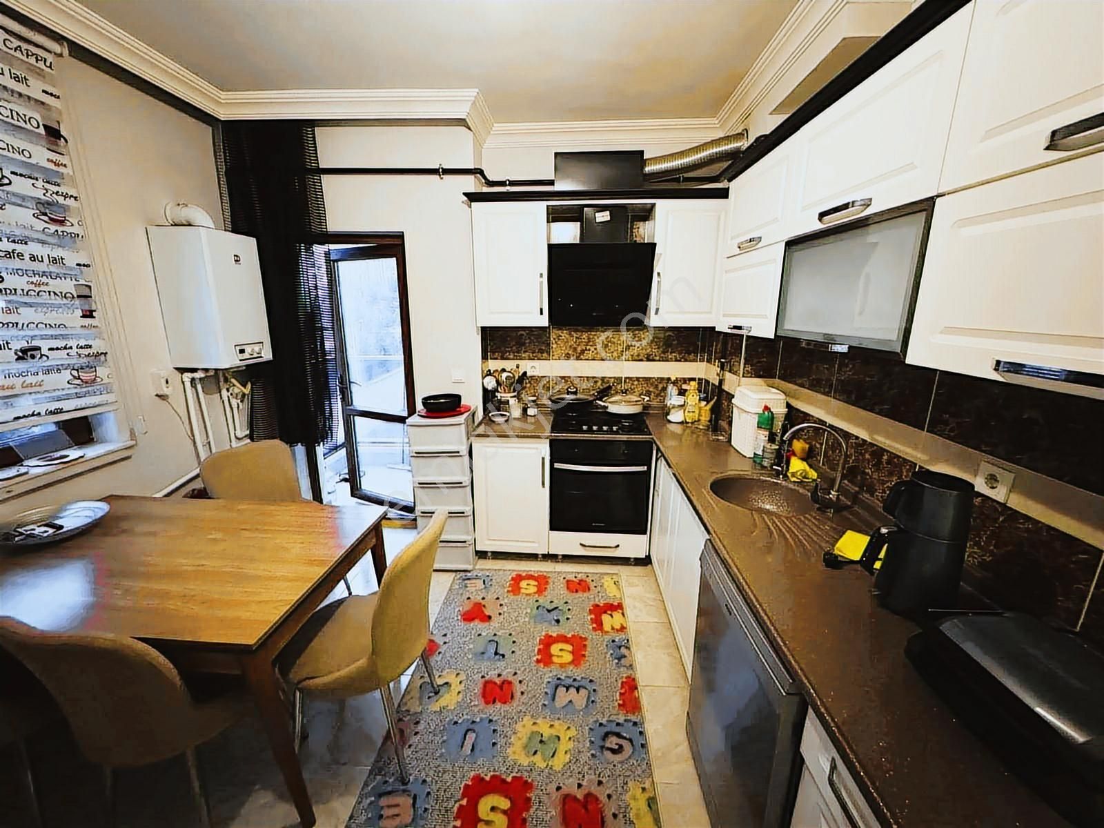 Bağlıca'da Katta Tek Daire Süper Konumda Geniş 5+1 Satılık Daire - Görsel 7