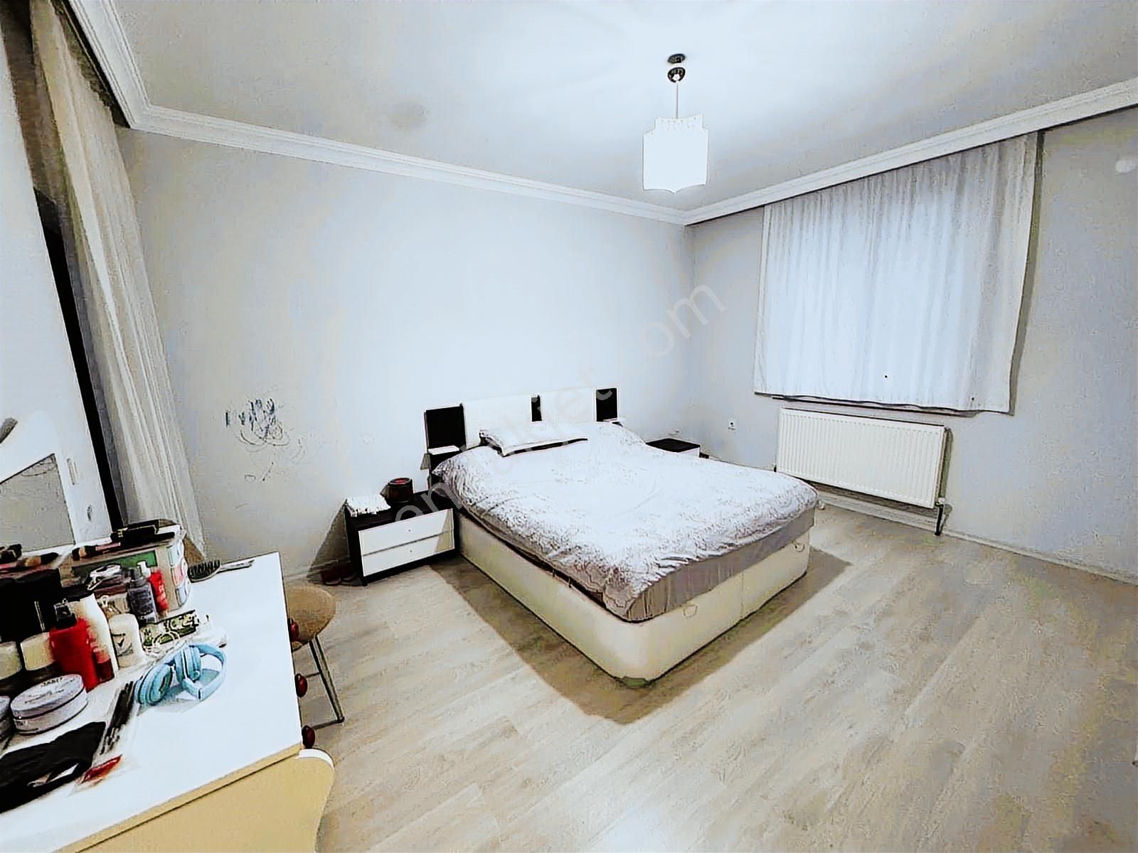 Bağlıca'da Katta Tek Daire Süper Konumda Geniş 5+1 Satılık Daire - Görsel 24