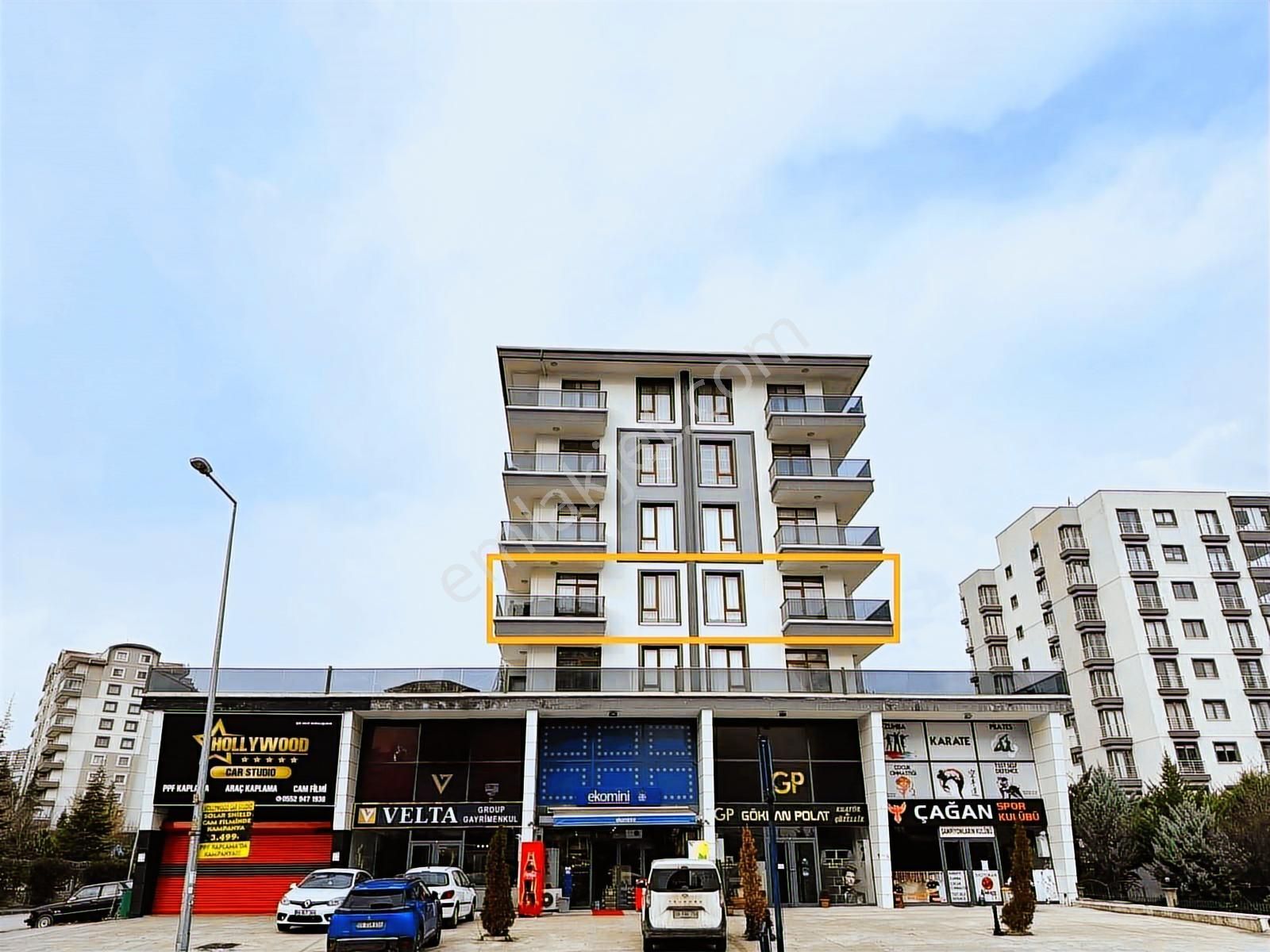 Bağlıca'da Katta Tek Daire Süper Konumda Geniş 5+1 Satılık Daire - Görsel 3