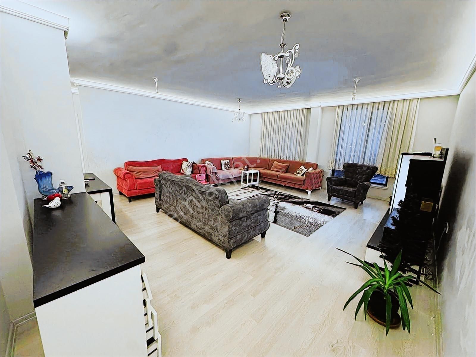 Bağlıca'da Katta Tek Daire Süper Konumda Geniş 5+1 Satılık Daire - Görsel 12