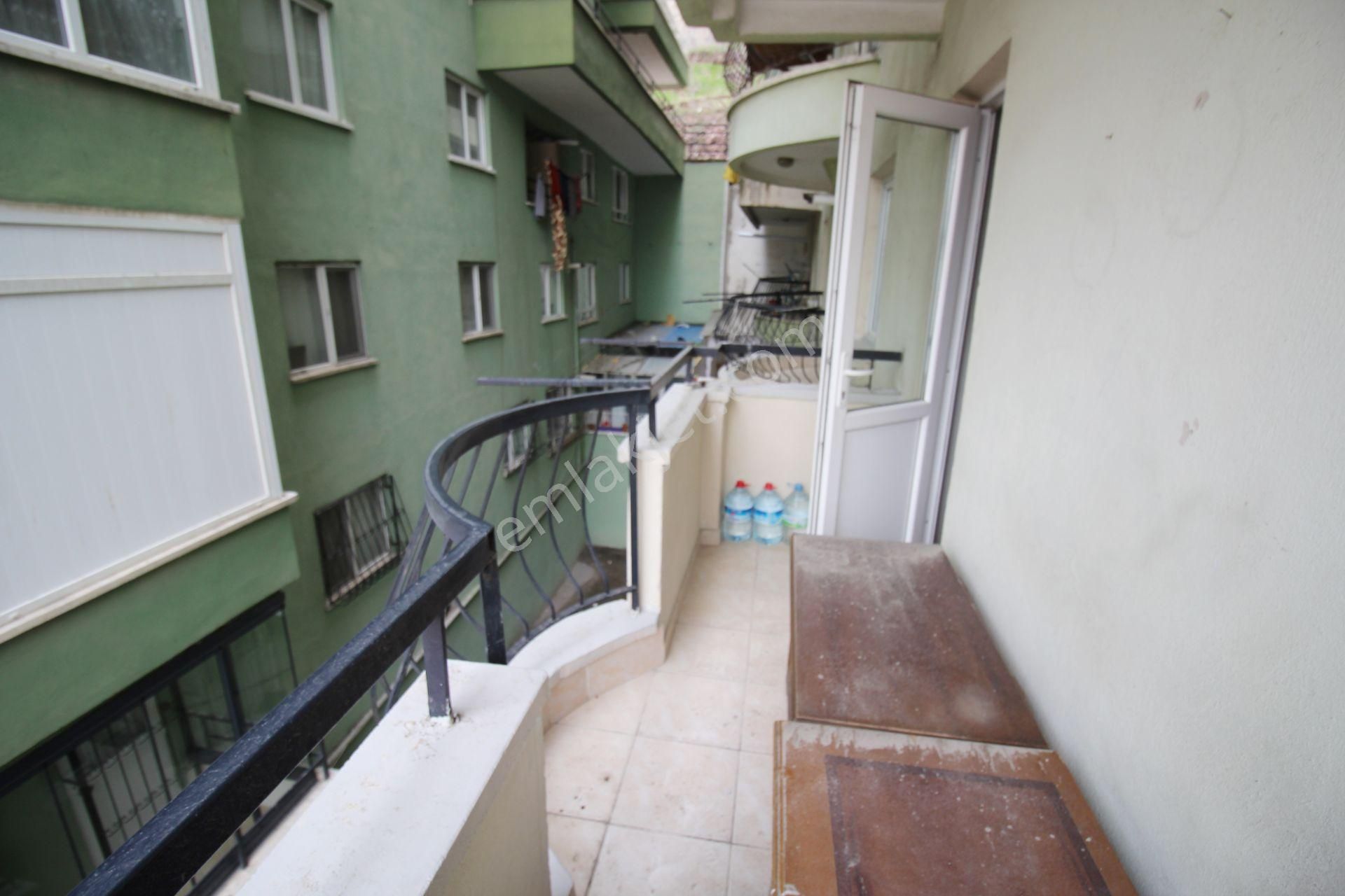 Krc'den Harman Mah.ahmet Akbaş Caddesine 90 M. 3+1 Kiralık Daire - Görsel 10