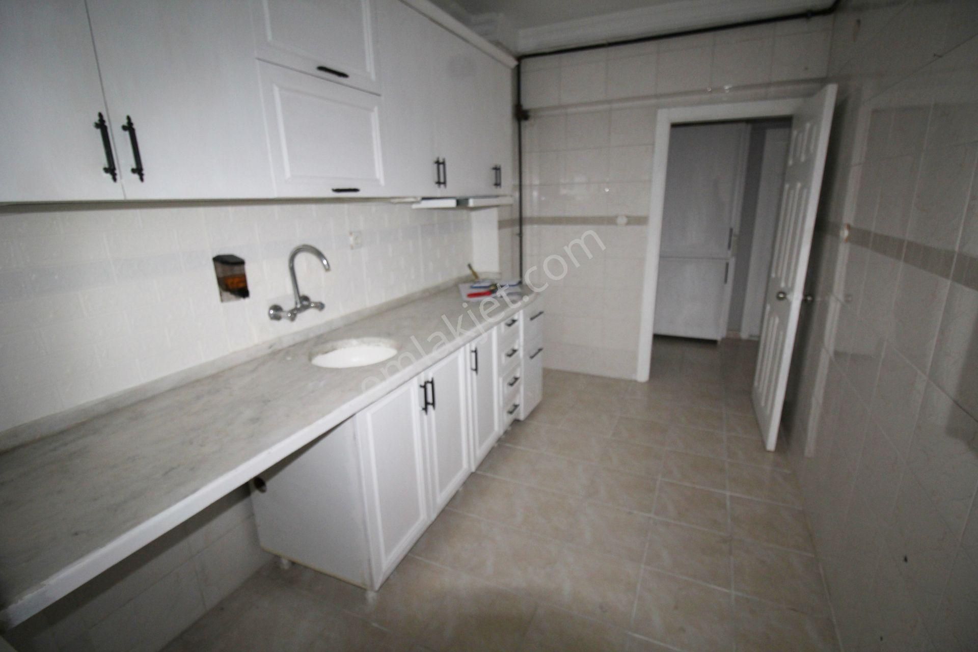 Krc'den Harman Mah.ahmet Akbaş Caddesine 90 M. 3+1 Kiralık Daire - Görsel 5